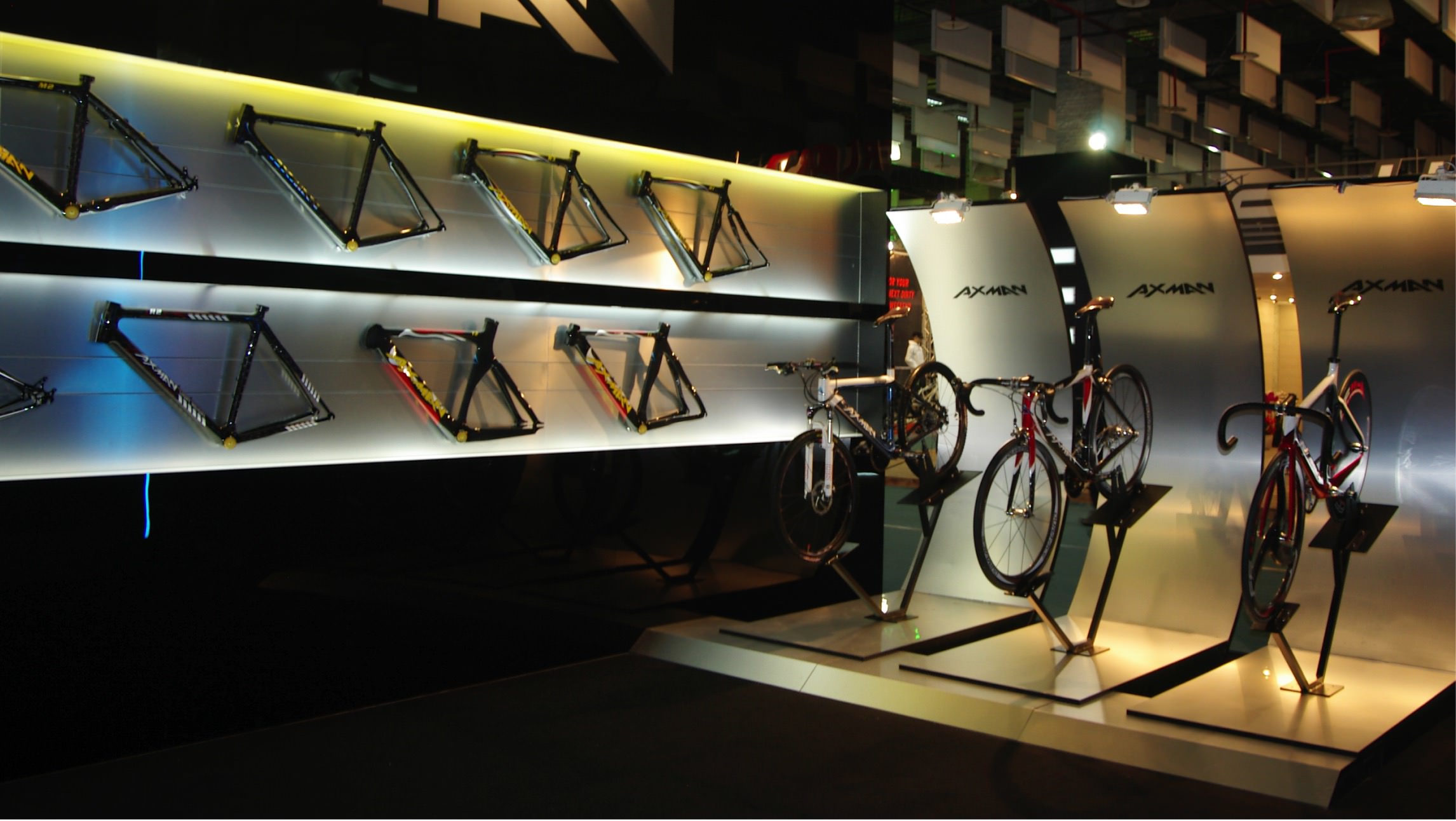 AXMAN Bicycles | VOCUIS Branding & Design